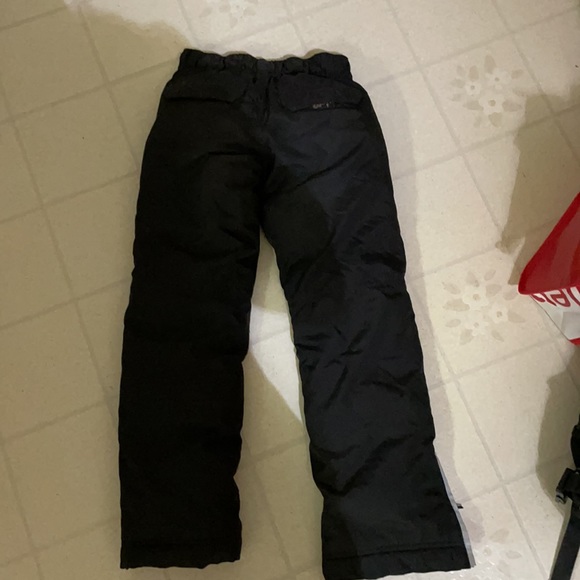 old navy snow pants - Picture 2 of 3
